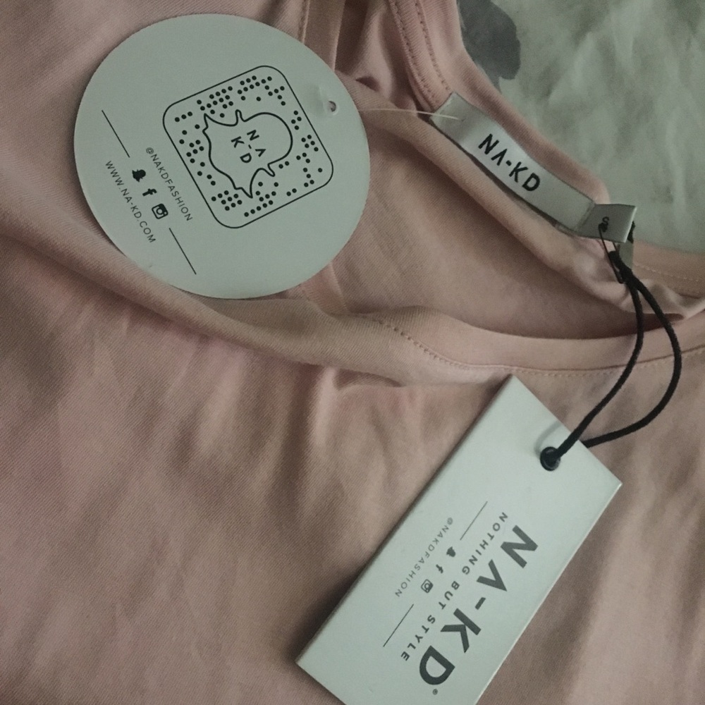 BRAND NEW W/ TAGS! Solid Peach Pink Top NA-KD